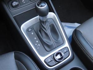 HYUNDAI Venue - Vista 12