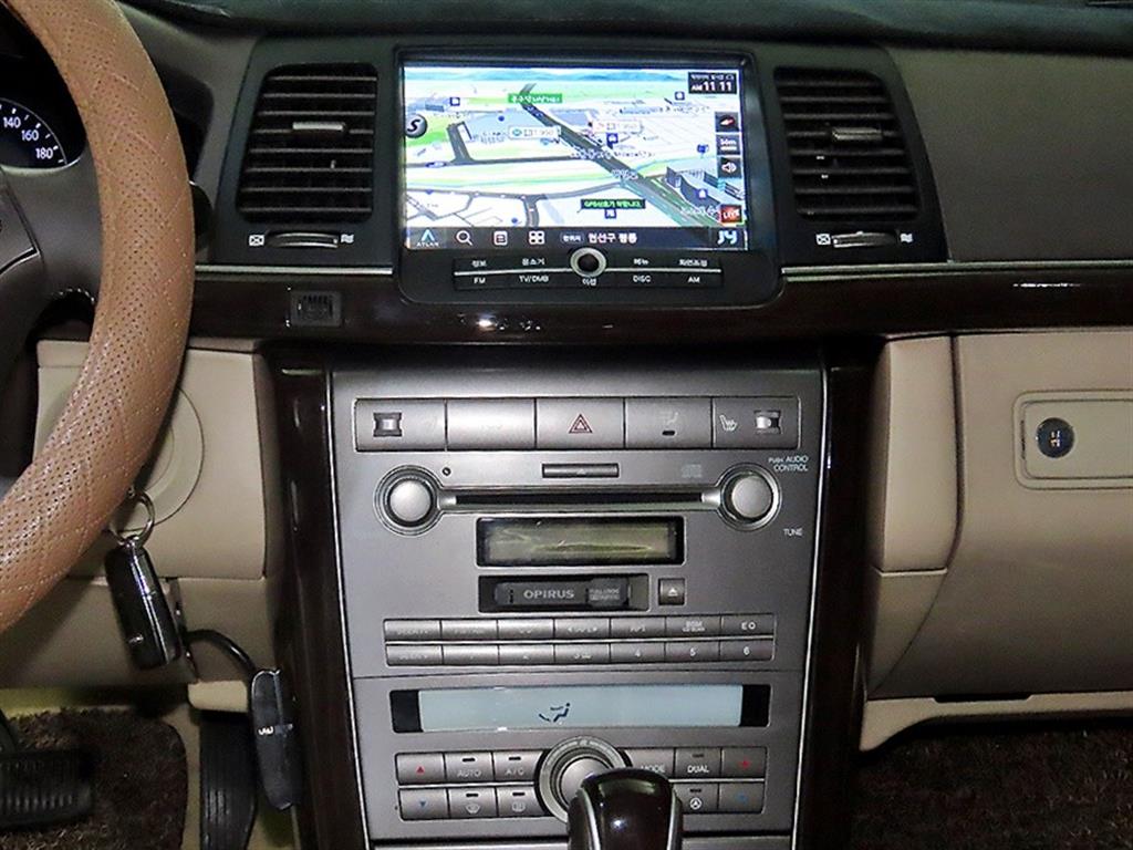 KIA Opirus - Vista 11