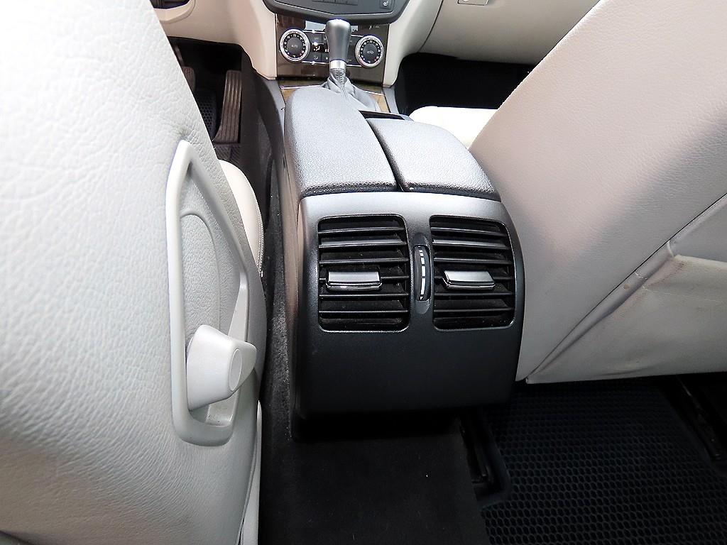 Mercedes Benz C Class 2009 - Importación desde Corea - HF Imports Iquique - Foto 17