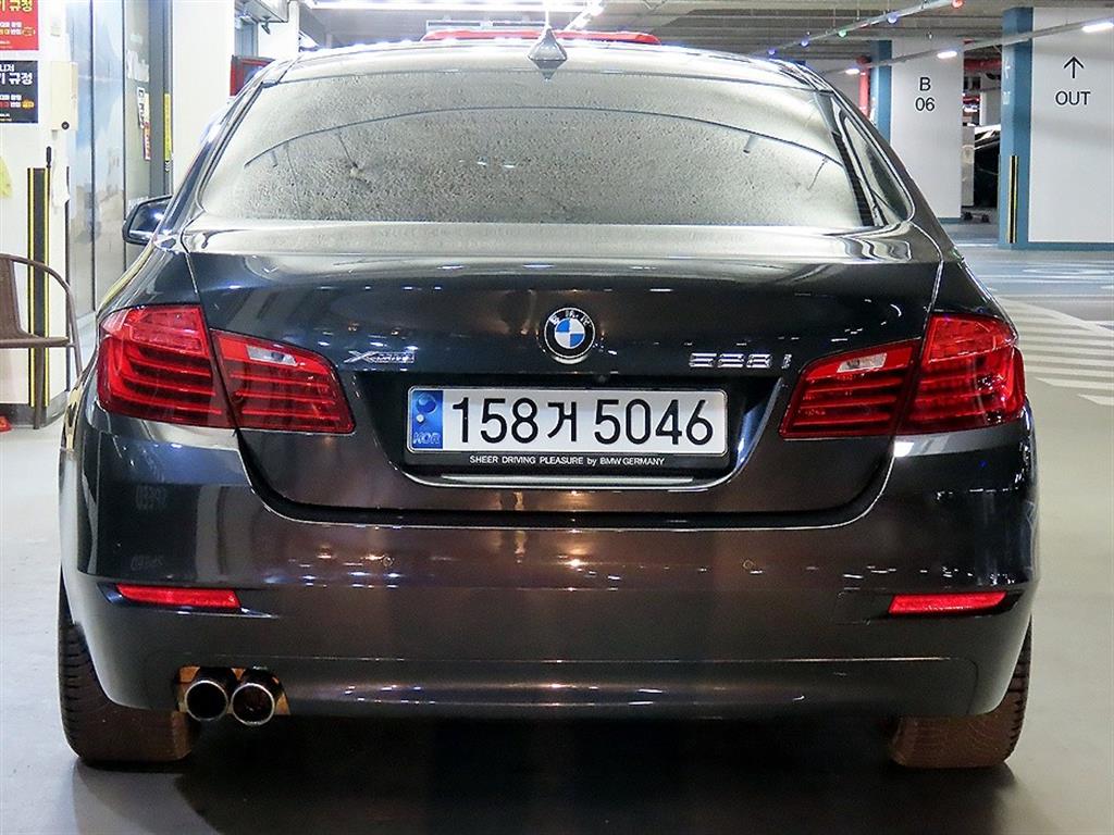 BMW 5 Series - Vista 5