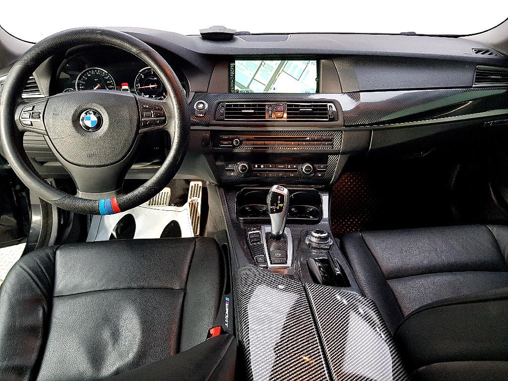 BMW 5 Series - Vista 5