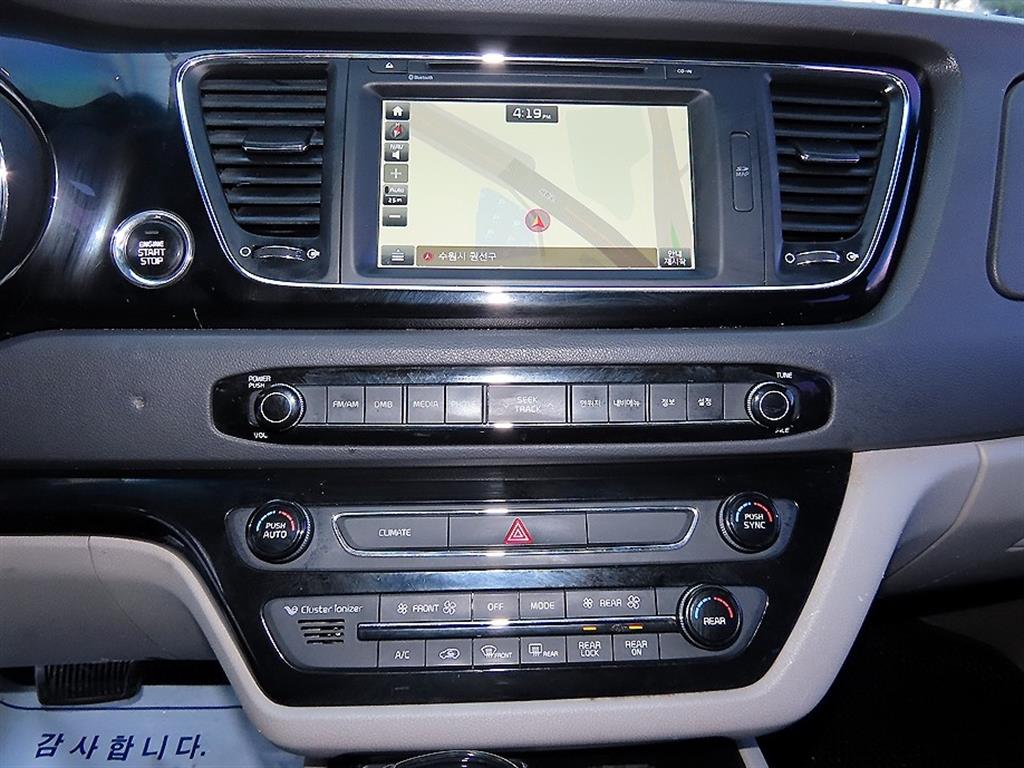 KIA Carnival 2016 Negro - Importación desde Corea - HF Imports Iquique - Foto 13