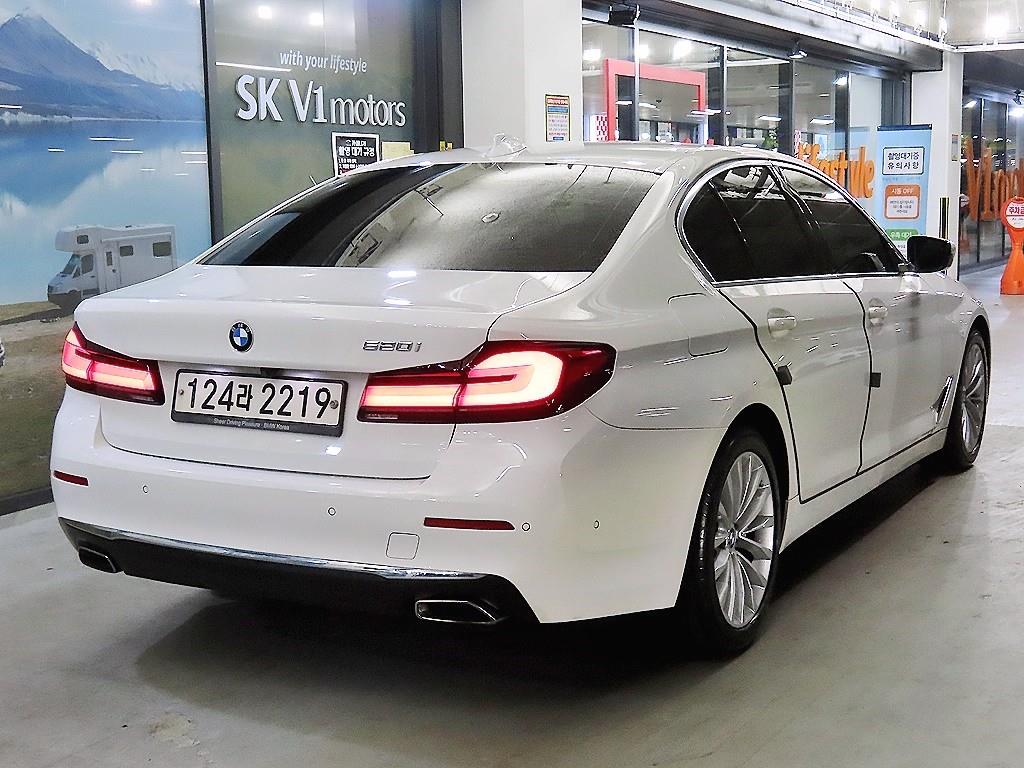 BMW 5 Series - Vista 4