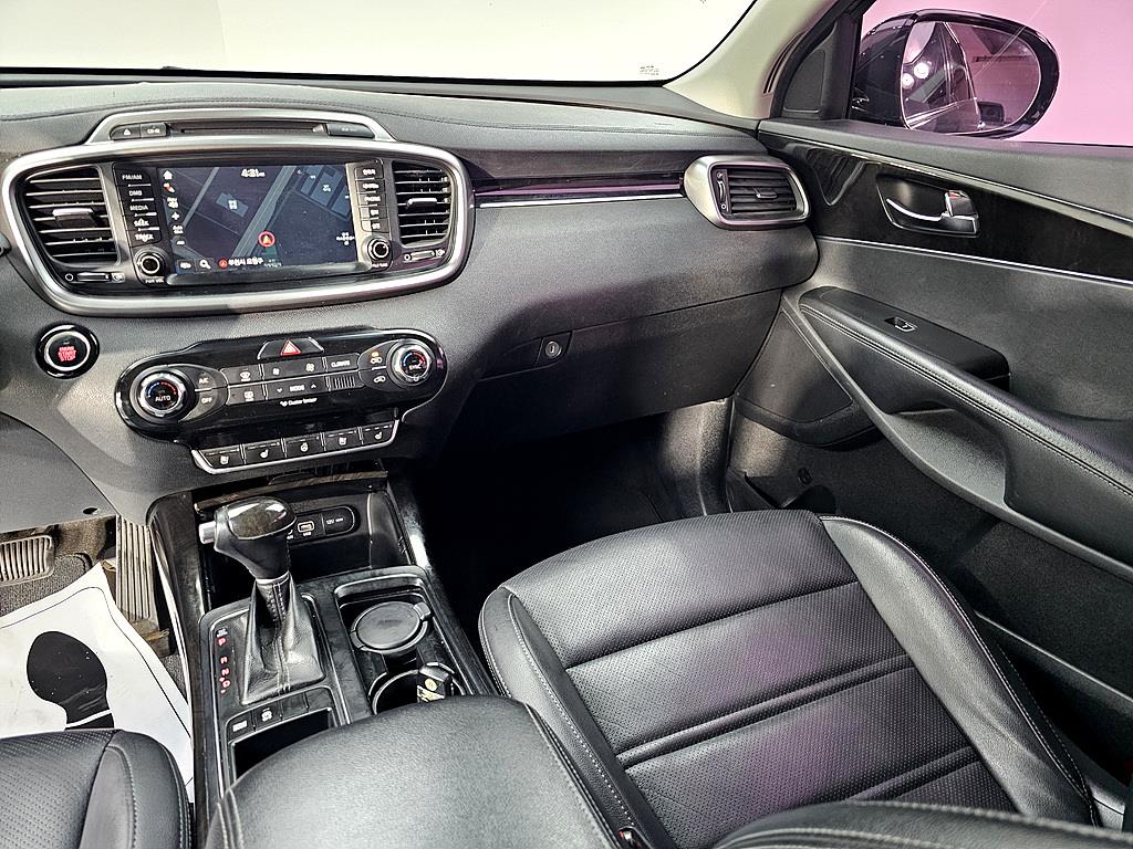 KIA Sorento - Vista 10