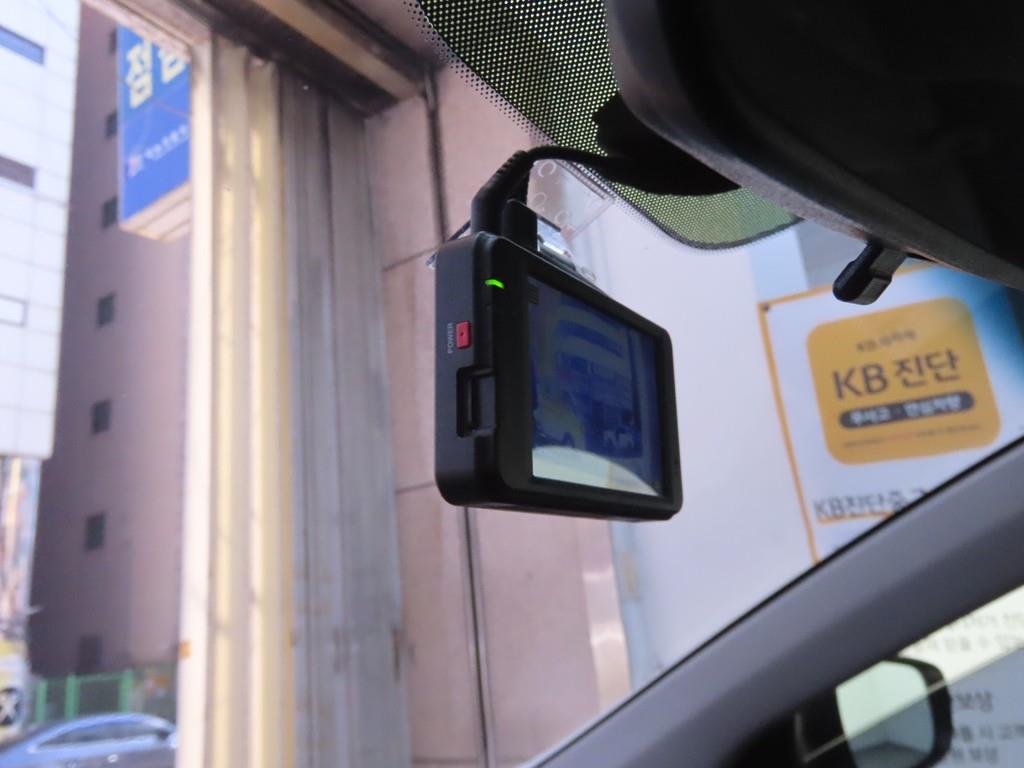 HYUNDAI Avante - Vista 11