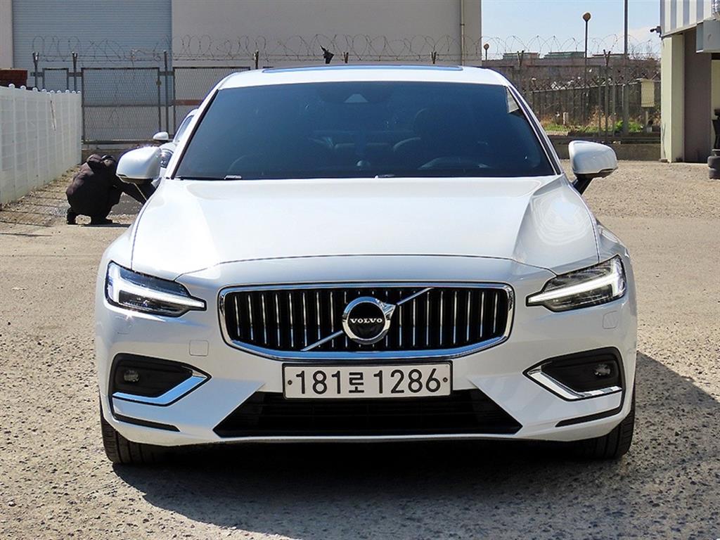 Volvo S60 2020 Blanco - Importación desde Corea - HF Imports Iquique - Foto 1