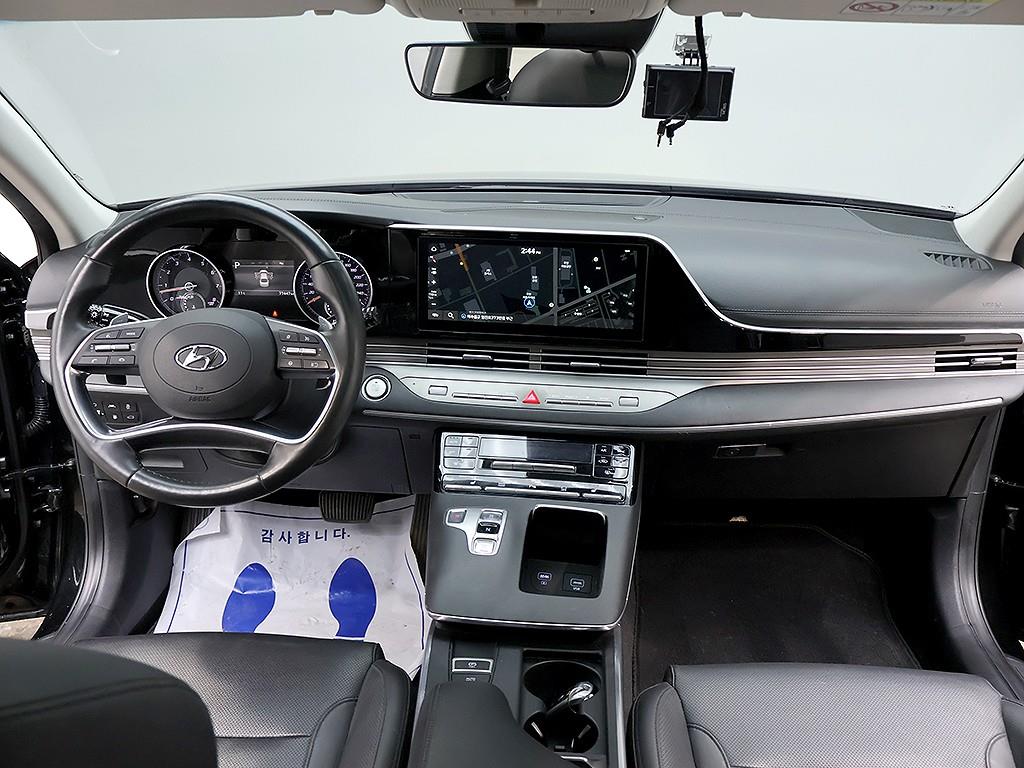 HYUNDAI Grandeur - Vista 9