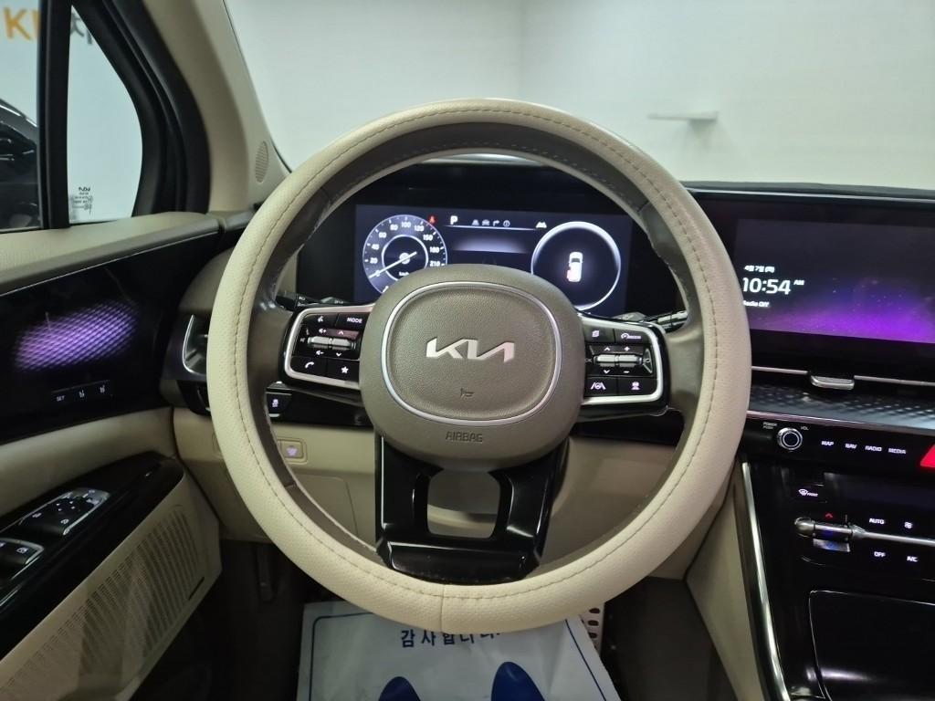 KIA Carnival - Vista 9