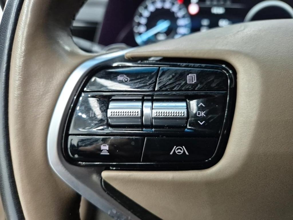 KIA K8 - Vista 12