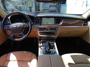 Genesis G80 - Vista 10