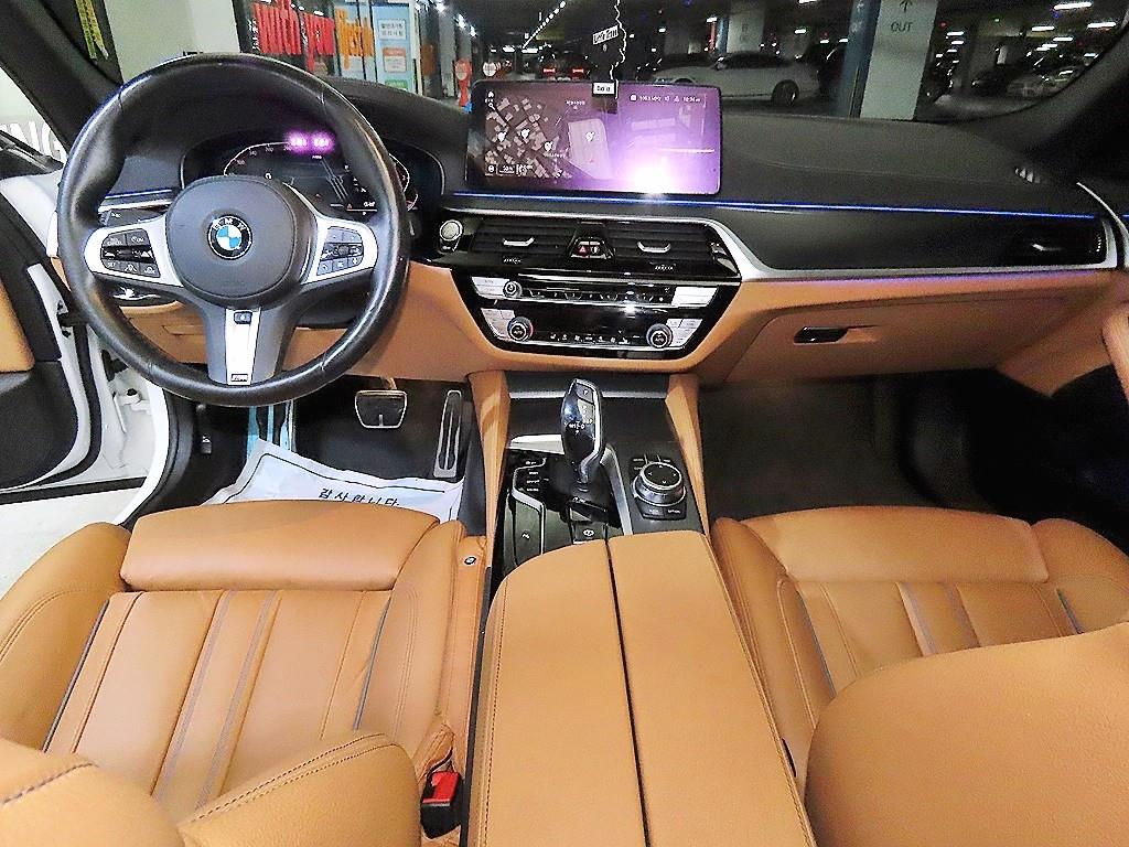 BMW 5 Series - Vista 10