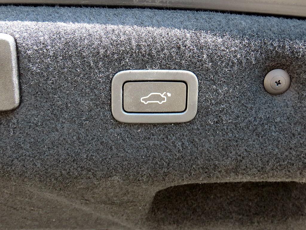 Jaguar XF 2017 Negro - Importación desde Corea - HF Imports Iquique - Foto 17