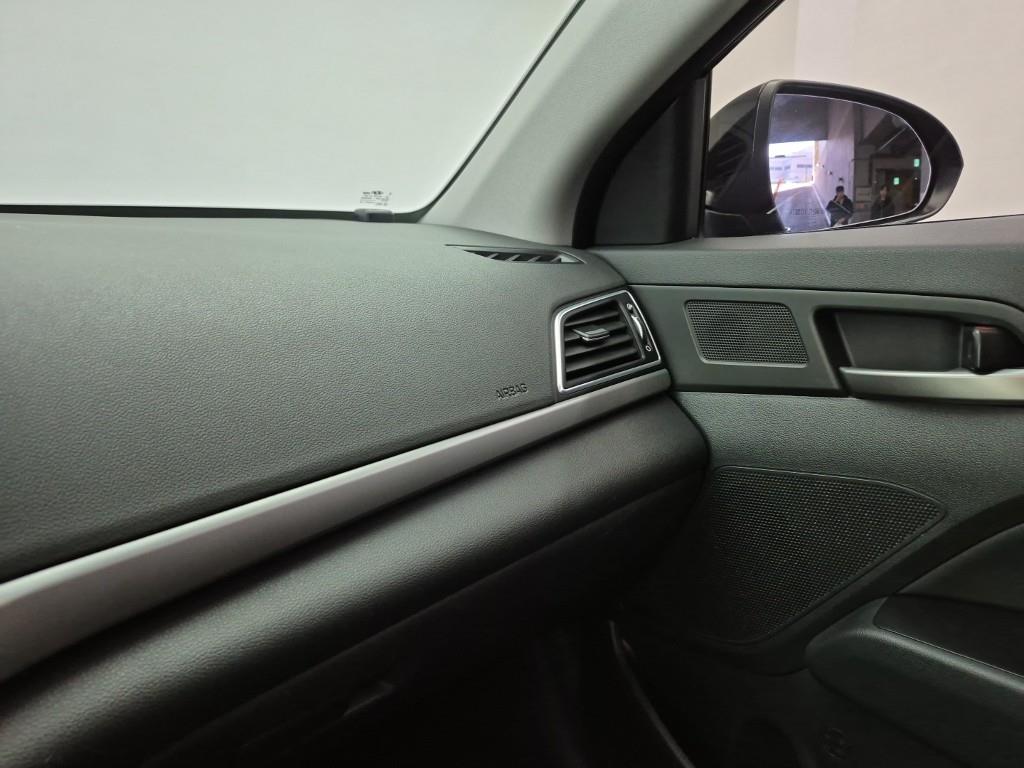 HYUNDAI Avante 2016 Negro - Importación desde Corea - HF Imports Iquique - Foto 15