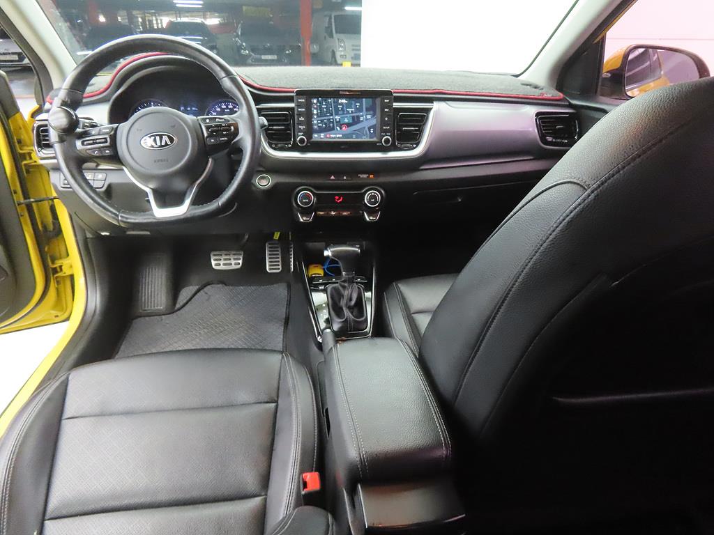 KIA Stonic - Vista 7