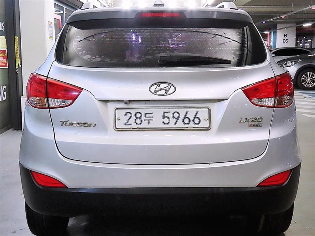 HYUNDAI Tucson - Vista 5