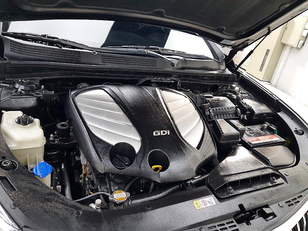 HYUNDAI Grandeur - Vista 6