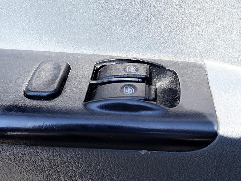 medium and large cargo Cargo 2014 Blanco - Importación desde Corea - HF Imports Iquique - Foto 11