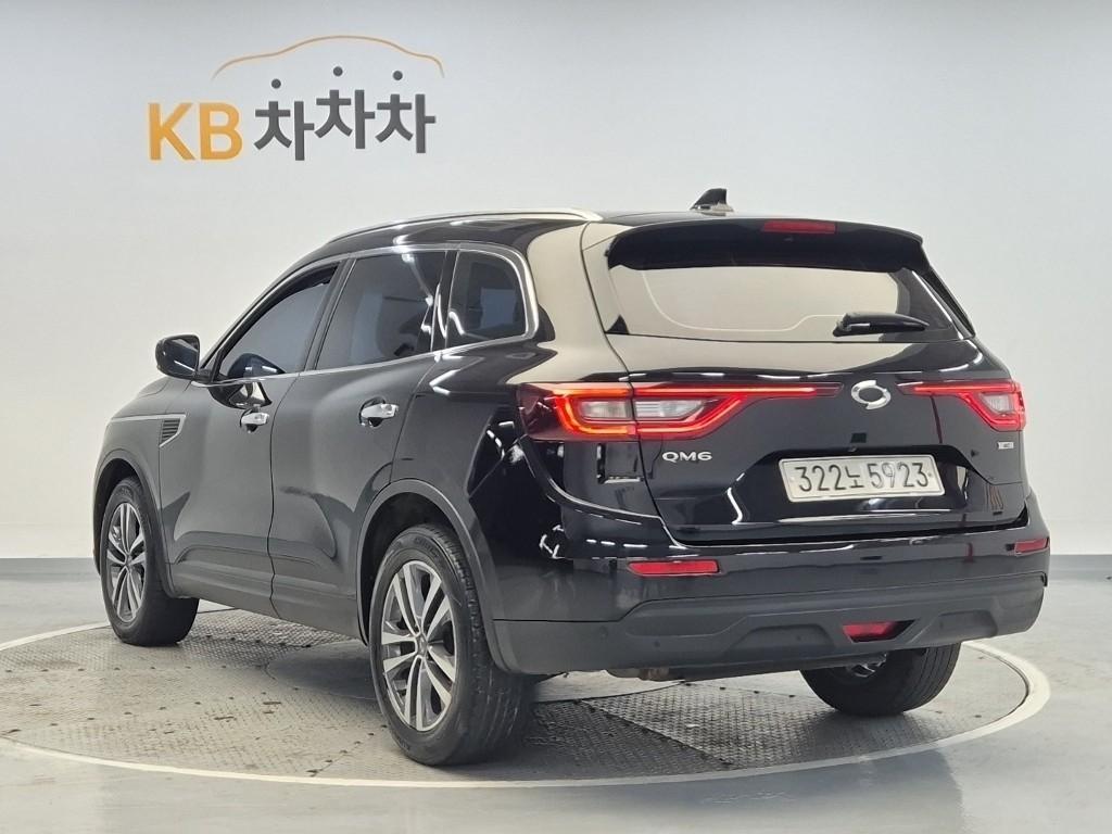 SAMSUNG QM6 - Vista 2