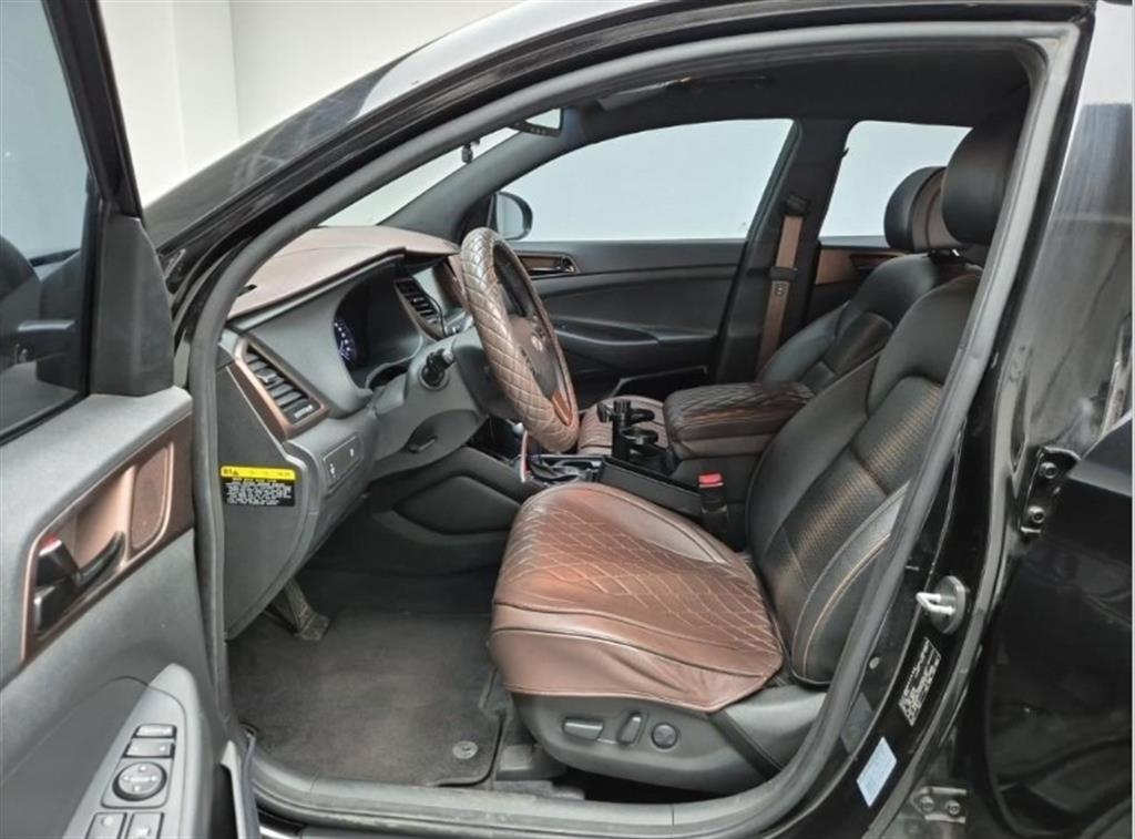 HYUNDAI Tucson - Vista 11