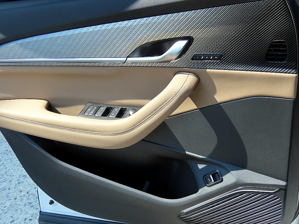 SAMSUNG Grand Koleos - Vista 12