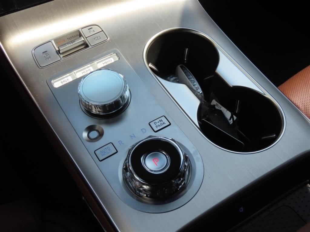 Genesis GV70 - Vista 11