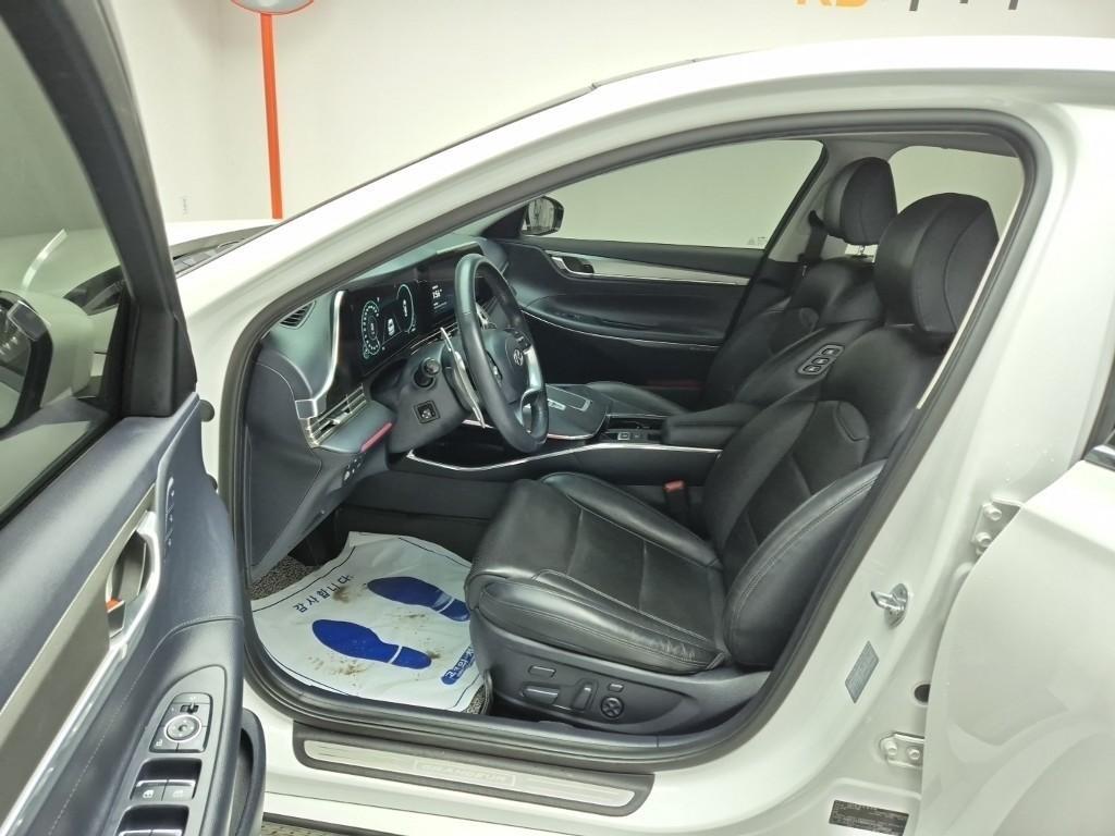 HYUNDAI Grandeur - Vista 11