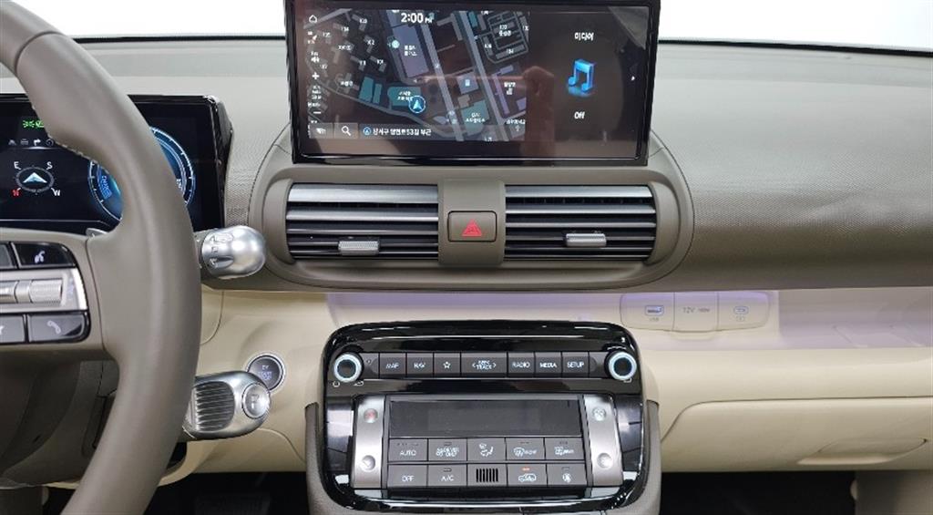 HYUNDAI Casper - Vista 11