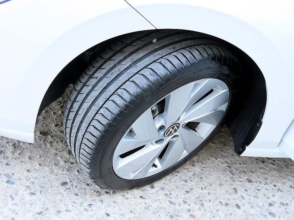 Volkswagen Golf 2025 - Importación desde Corea - HF Imports Iquique - Foto 20