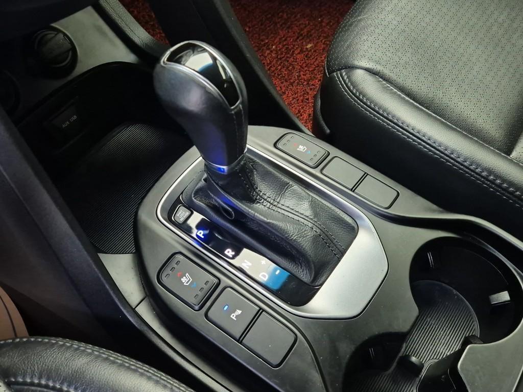 HYUNDAI Maxcruz - Vista 8