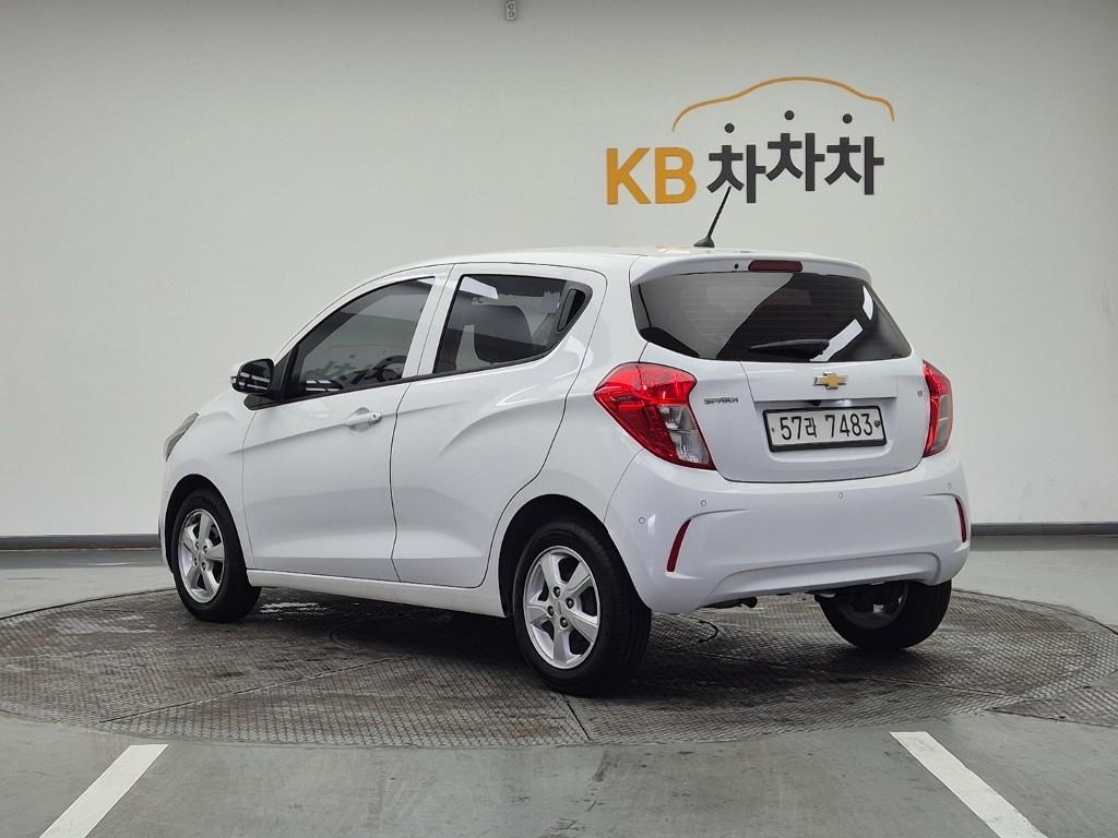 Chevrolet Spark - Vista 3