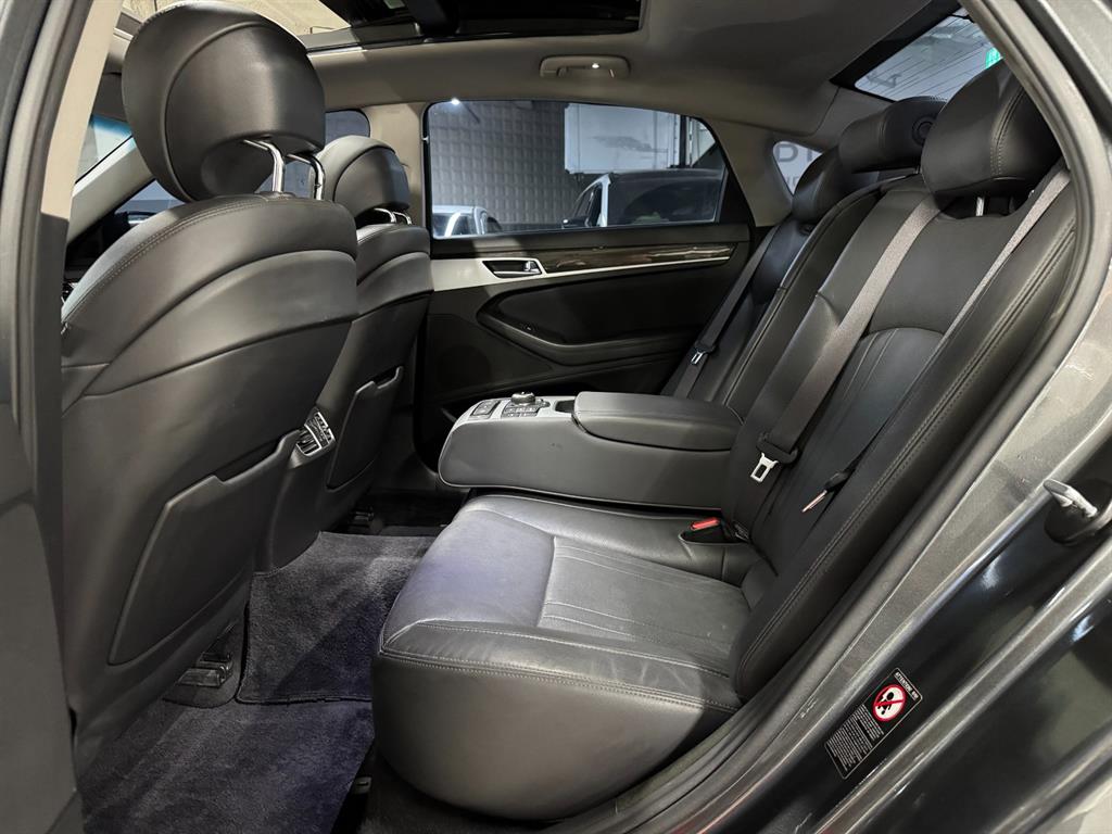 Genesis G80 - Vista 7