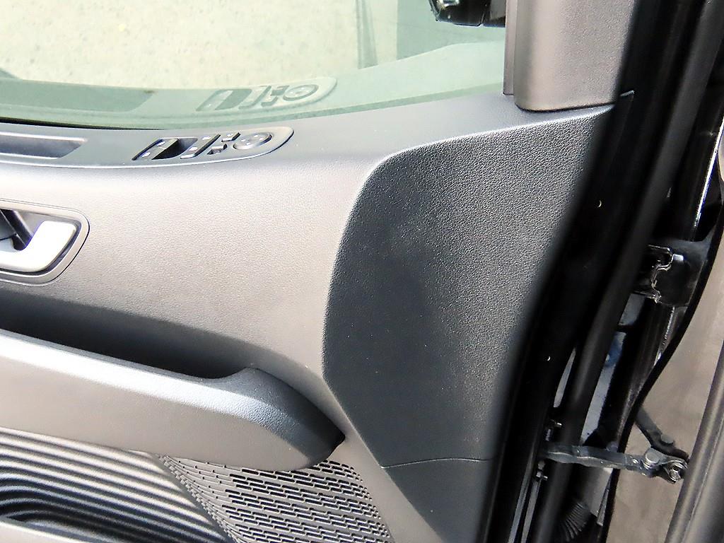 HYUNDAI Staria - Vista 11