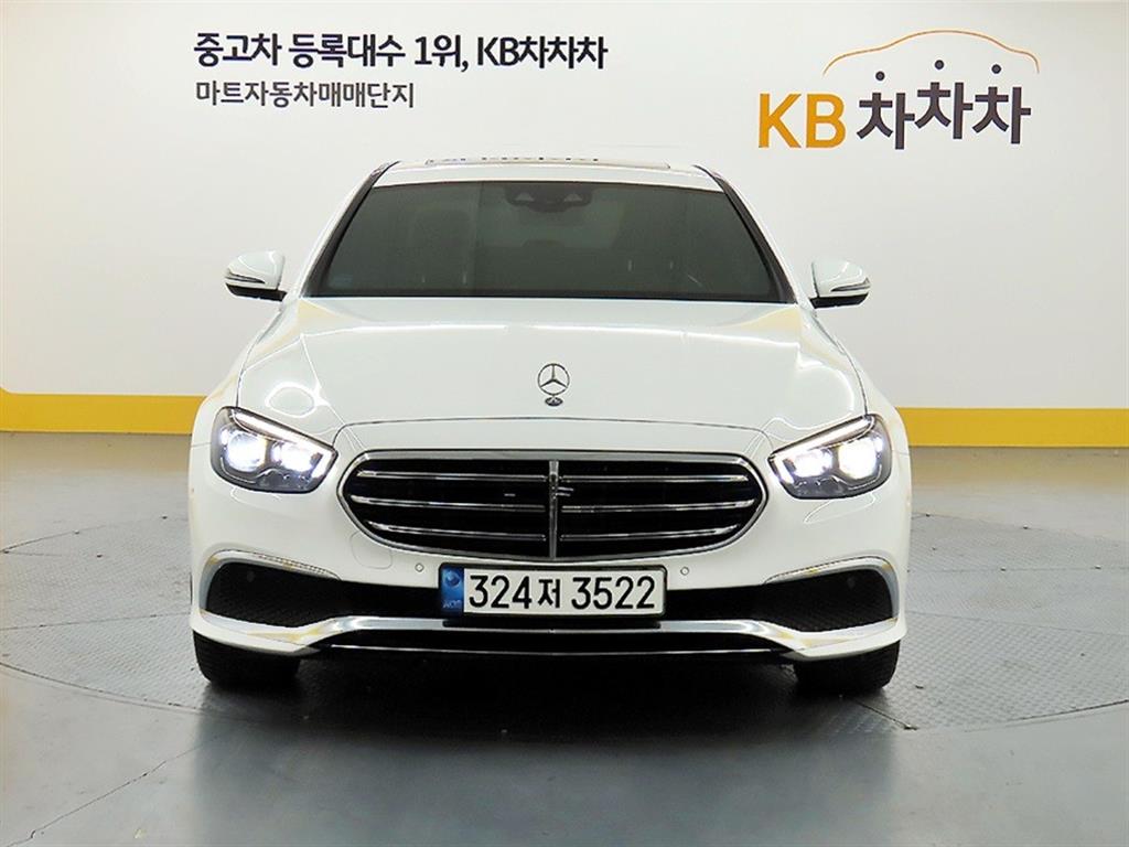 Mercedes Benz E class 2021 Blanco - Importación desde Corea - HF Imports Iquique - Foto 1