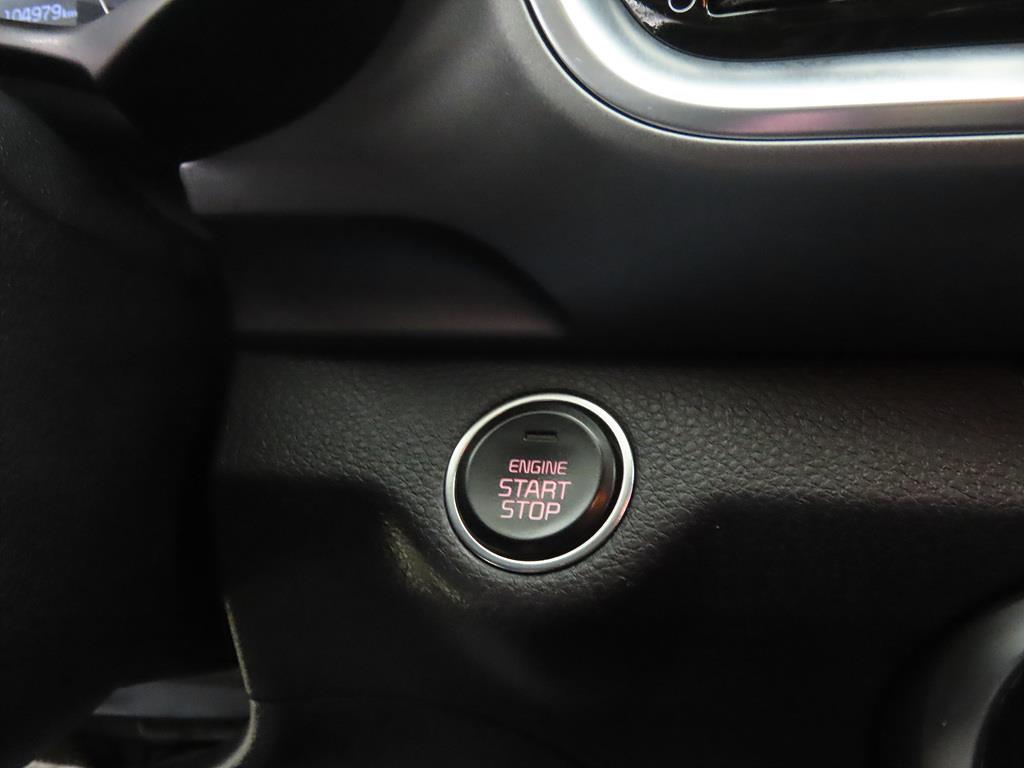 KIA Stonic 2018 Amarillo - Importación desde Corea - HF Imports Iquique - Foto 17