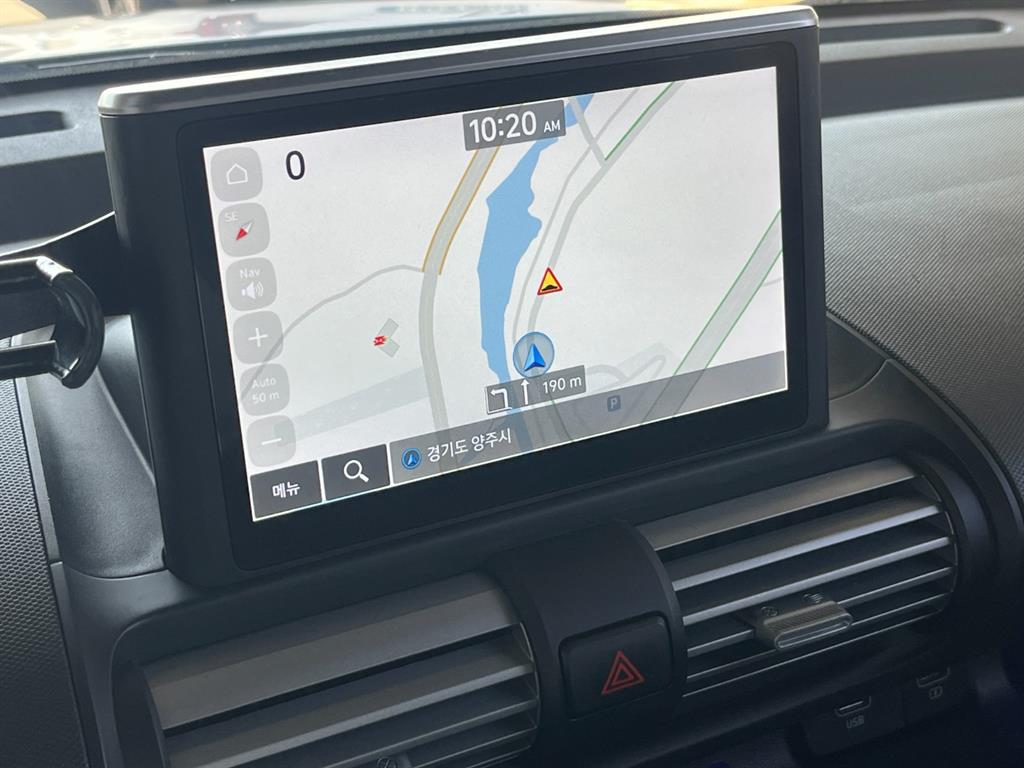 HYUNDAI Casper - Vista 10