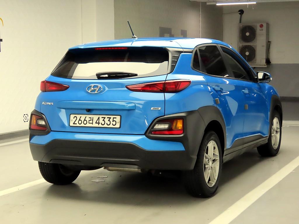 HYUNDAI Kona - Vista 3