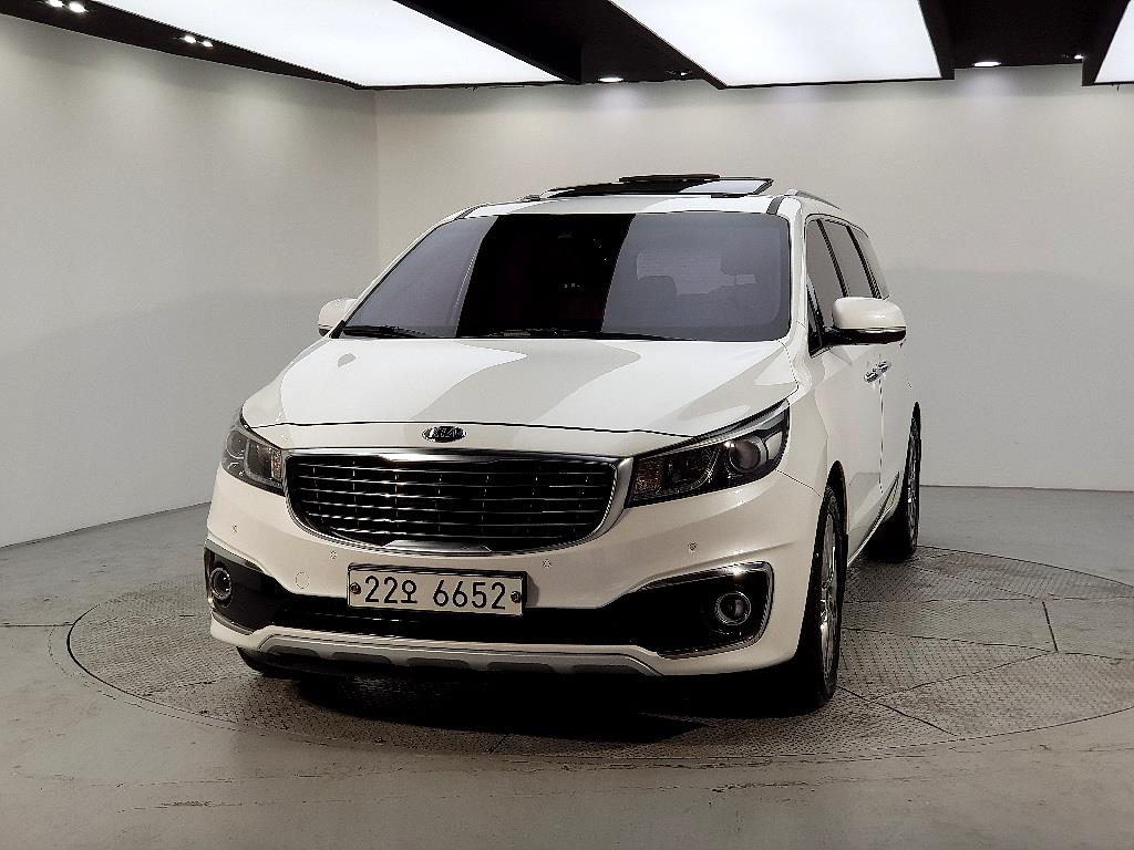 KIA Carnival - Vista 2