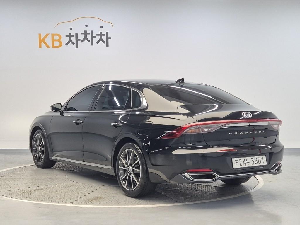 HYUNDAI Grandeur - Vista 2