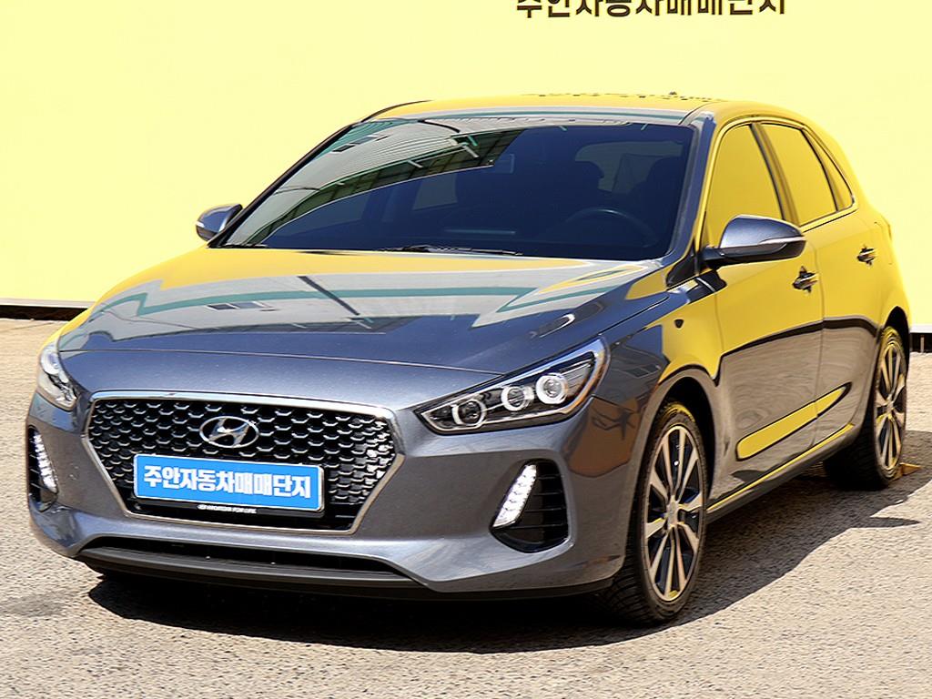 HYUNDAI i30 - Vista 3