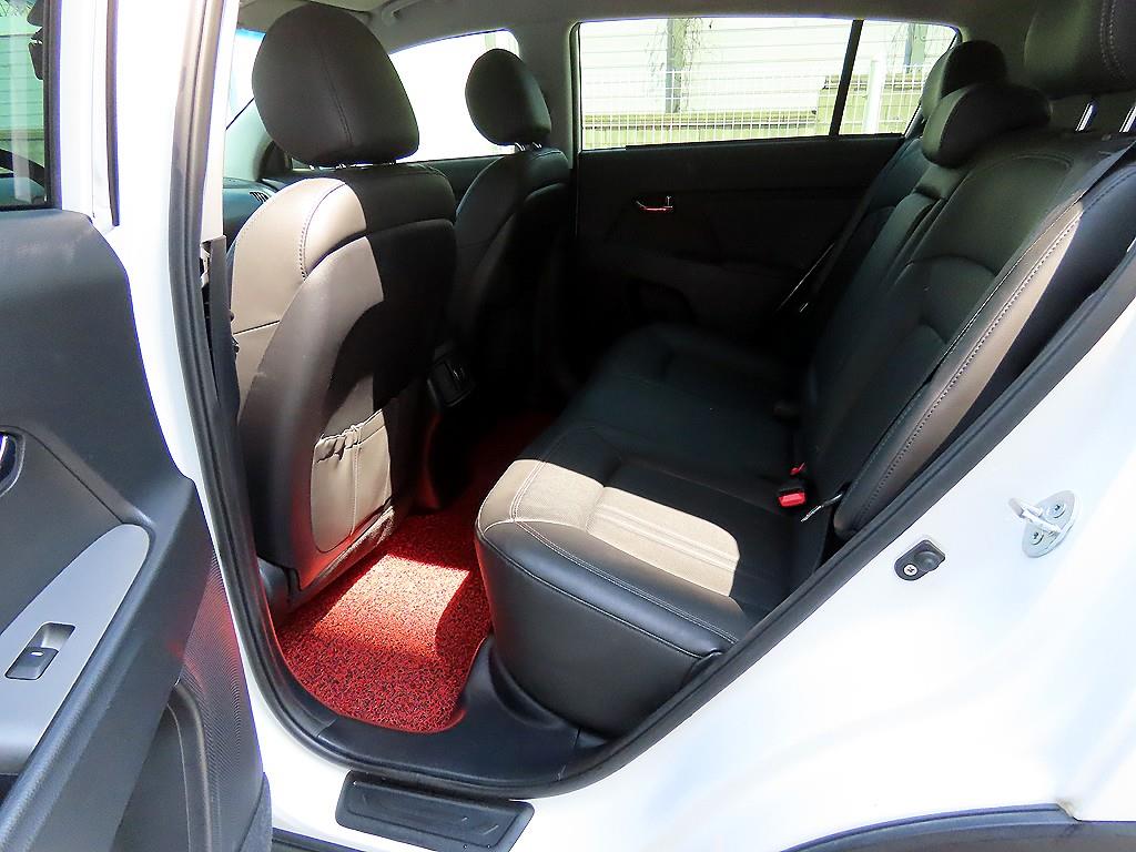 KIA Sportage - Vista 6