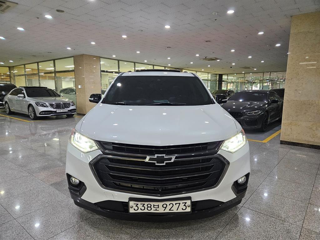 Chevrolet Travers - Vista 2