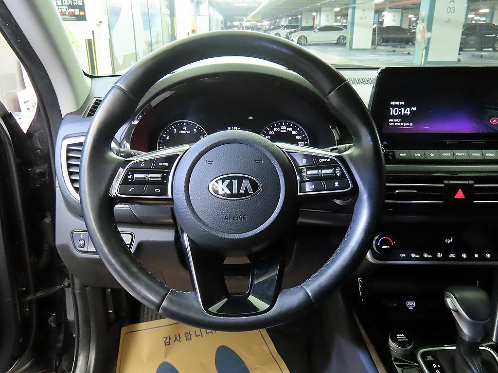 KIA Seltos - Vista 8