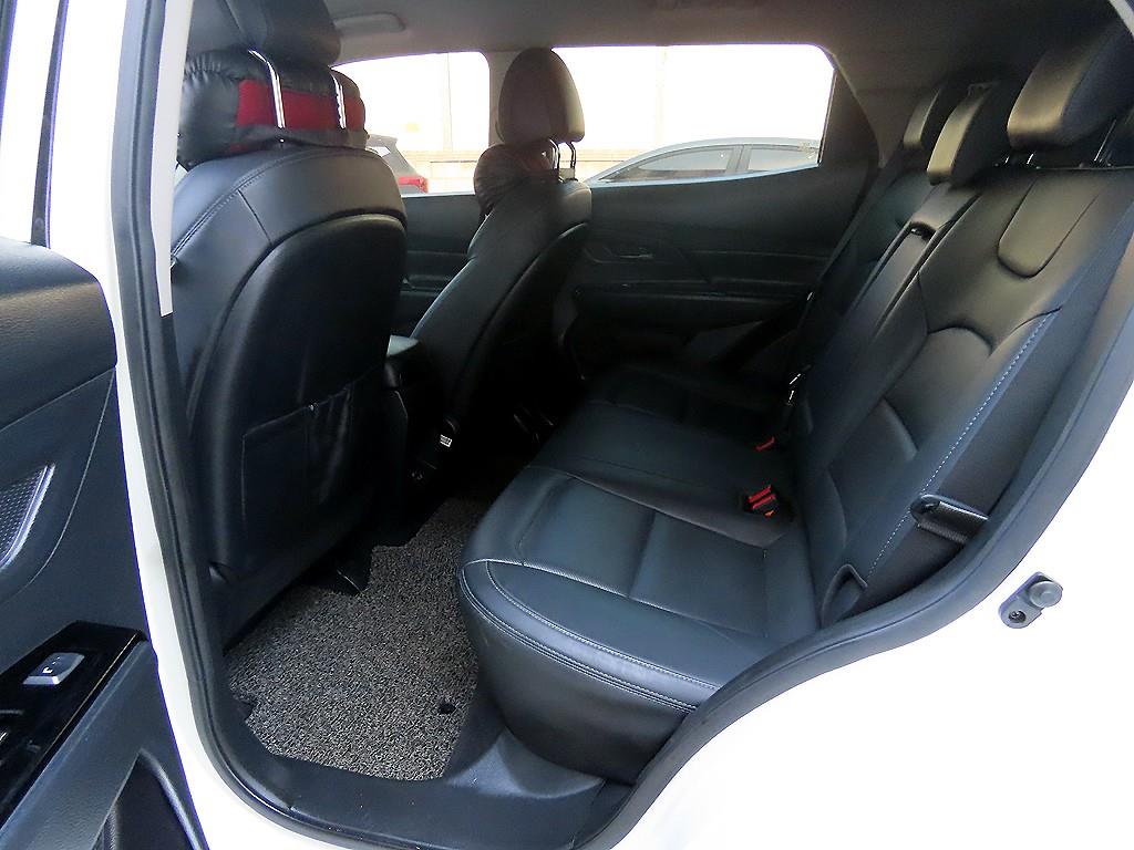 Ssangyong Korando - Vista 6