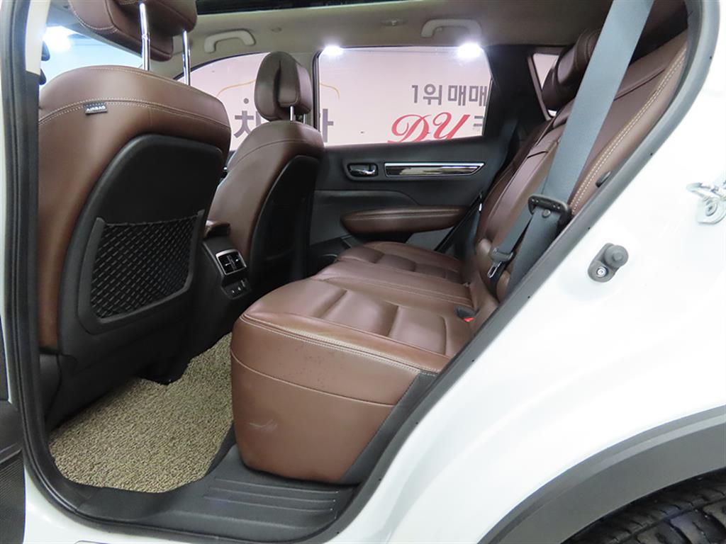 SAMSUNG QM6 - Vista 6