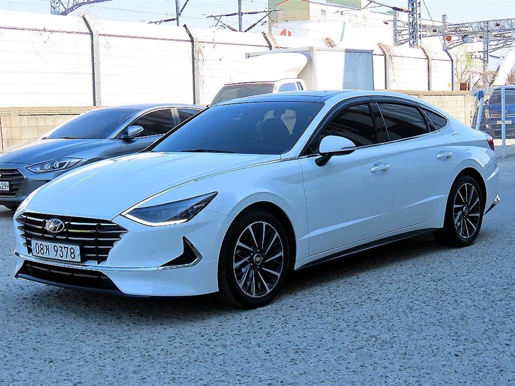 HYUNDAI Sonata - Vista 2