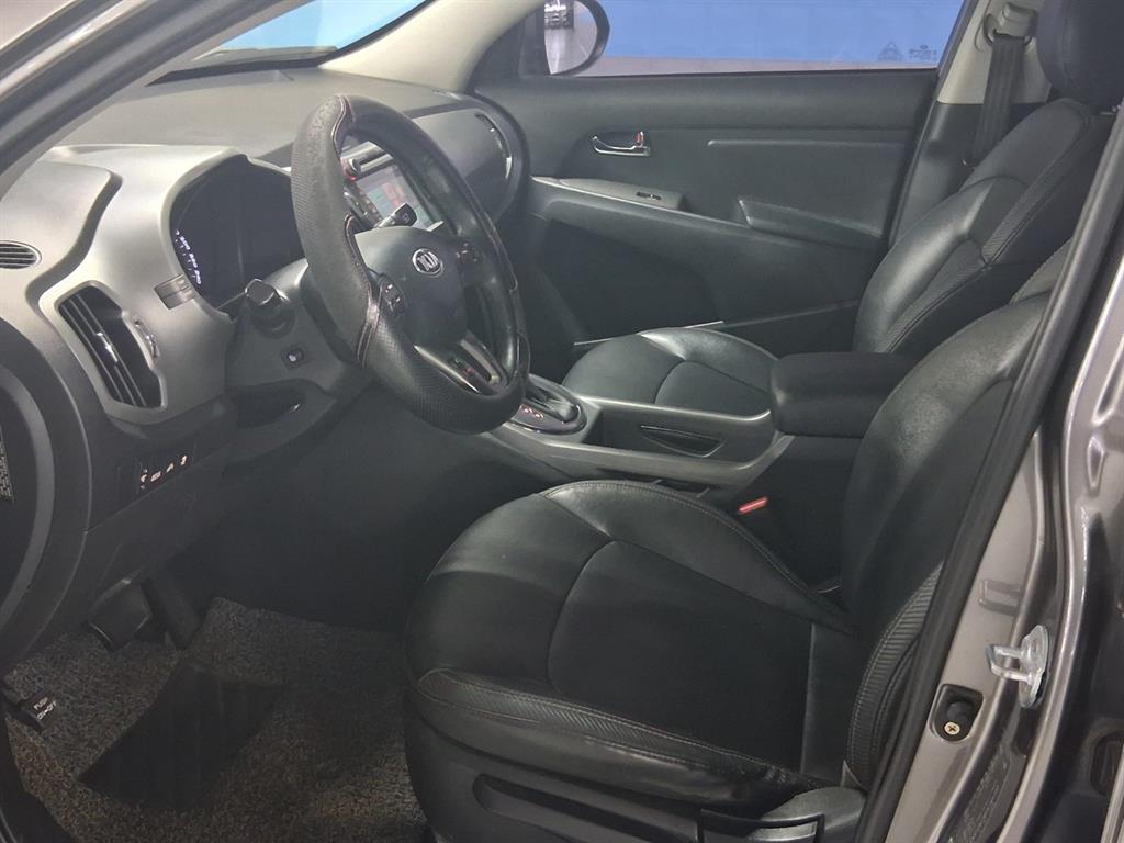 KIA Sportage - Vista 5