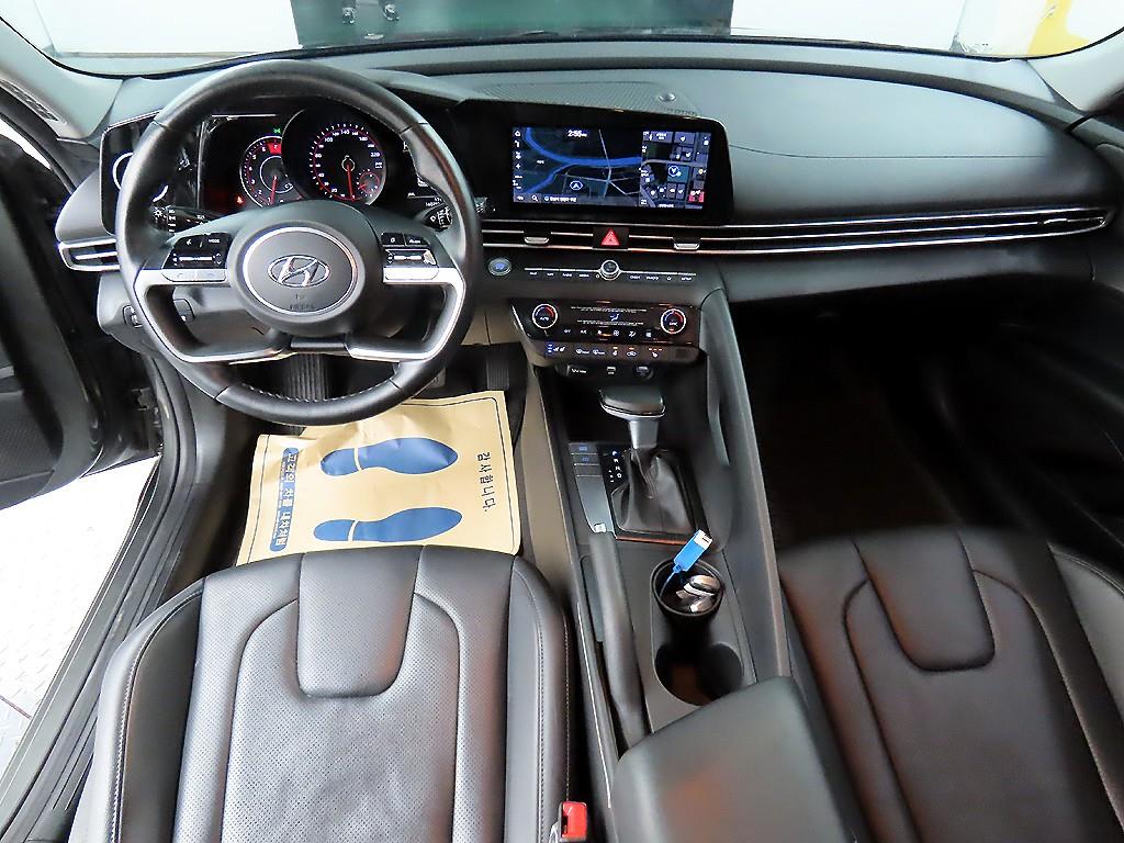 HYUNDAI Avante - Vista 7