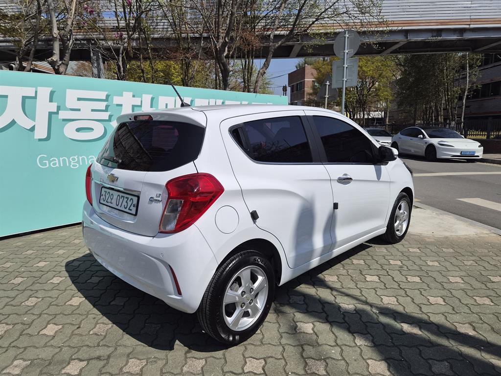 Chevrolet Spark - Vista 4