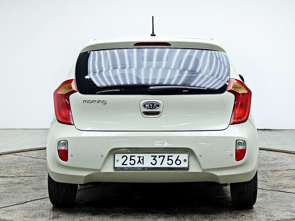 KIA Morning - Vista 5