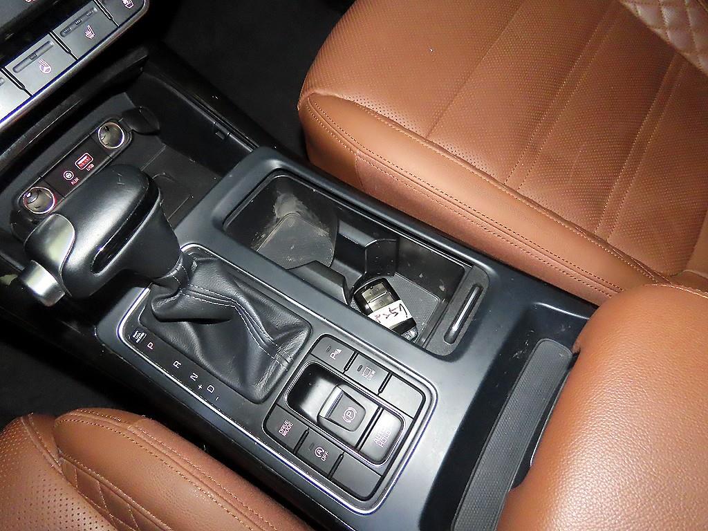 KIA Sorento - Vista 11